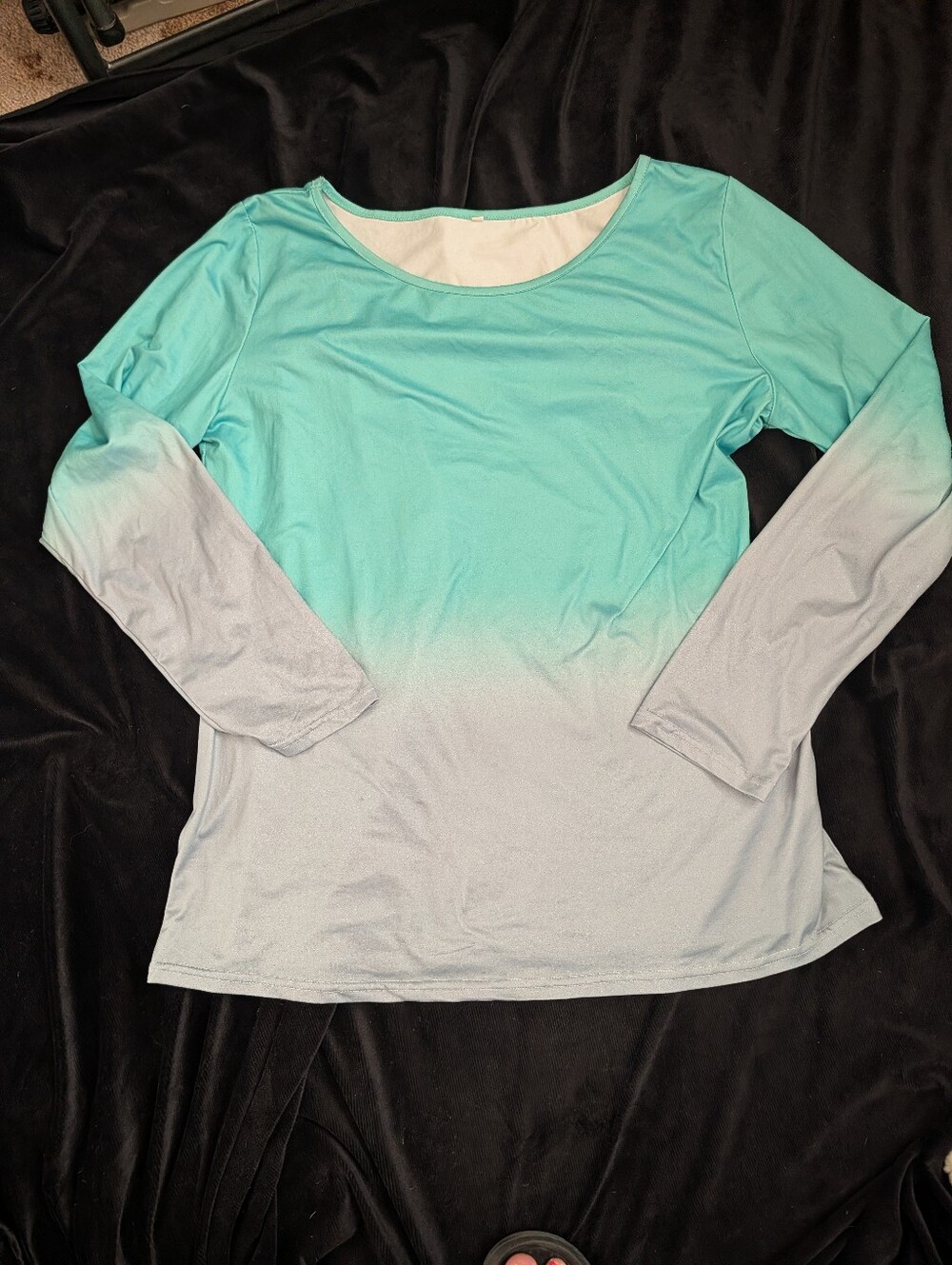Women’s Ombre Long Sleeve Top - Aqua to Light Gray
